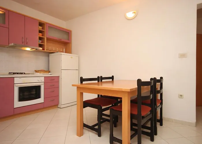 With A Parking Space - 6885 Apartman